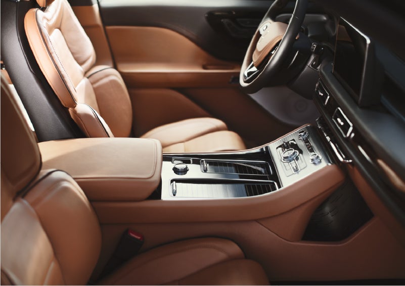 A 2023 Lincoln Aviator® Black Label model is shown in the Flight interior theme | Beach Lincoln in Myrtle Beach SC