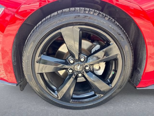 2021 Ford Mustang EcoBoost