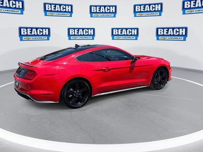 2021 Ford Mustang EcoBoost