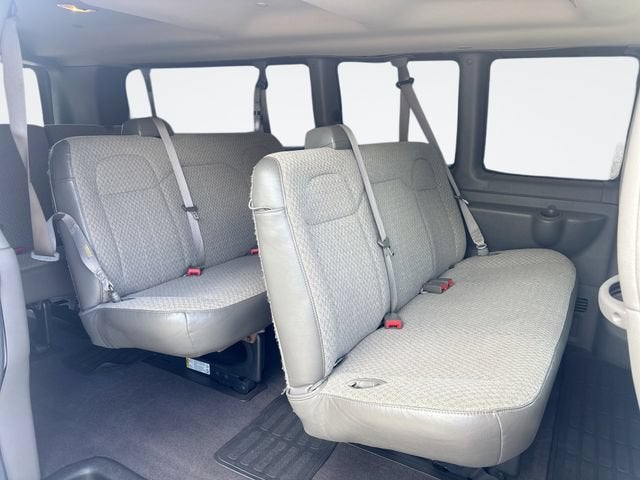 2019 Chevrolet Express Passenger 3500 LT