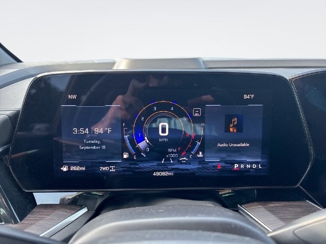 2025 Chevrolet Suburban LT