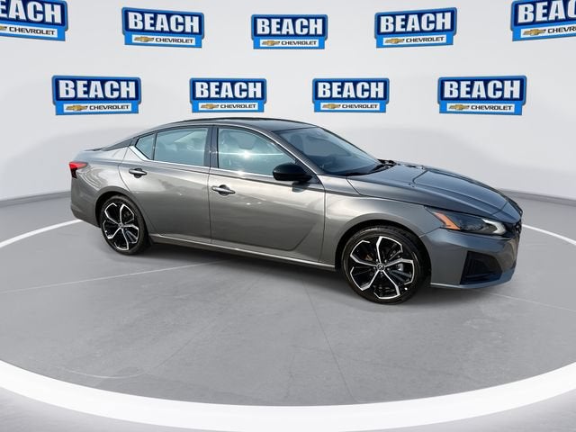 2025 Nissan Altima SR
