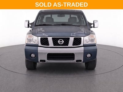 2004 Nissan Titan LE
