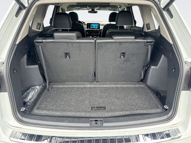 2025 Volkswagen Atlas 2.0T SEL Premium R-Line