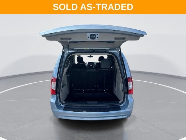 2012 Chrysler Town & Country Touring-L