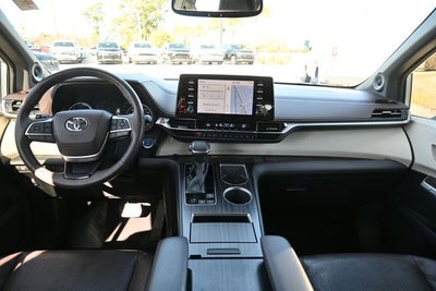 2021 Toyota Sienna Limited