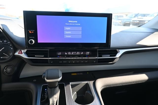 2025 Toyota Sienna XLE