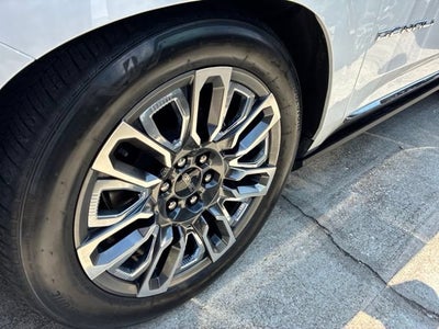 2023 GMC Yukon Denali Ultimate