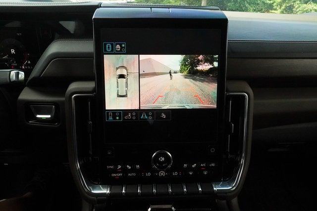 2025 GMC Yukon Denali Ultimate