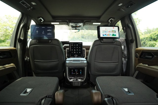 2025 GMC Yukon Denali Ultimate