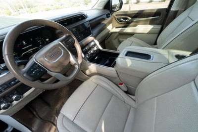 2022 GMC Yukon XL Denali