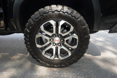 2024 GMC Canyon AT4