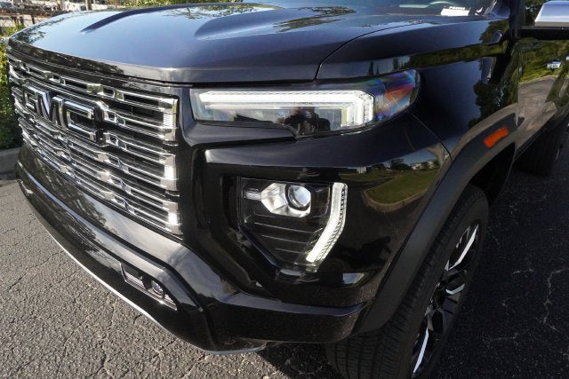 2024 GMC Canyon Denali