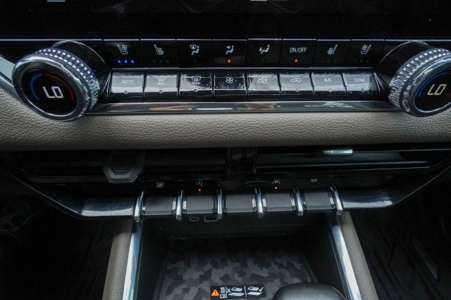 2023 GMC Canyon 4WD Denali