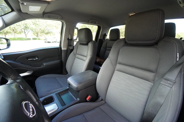 2023 Nissan Frontier SV