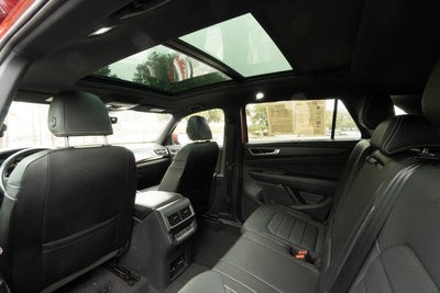 2024 Volkswagen Atlas Cross Sport 2.0T SEL R-Line