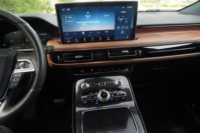 2023 Lincoln Nautilus Reserve