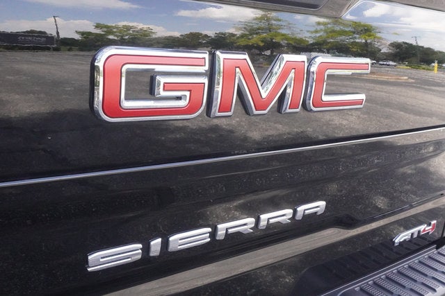 2024 GMC Sierra 1500 AT4