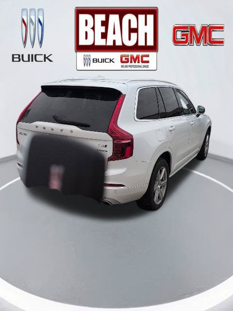 2021 Volvo XC90 Momentum