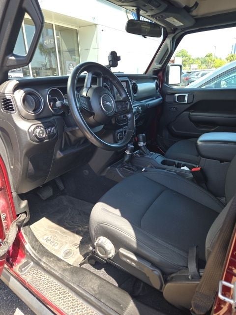 2022 Jeep Gladiator Willys