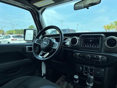 2021 Jeep Gladiator Overland
