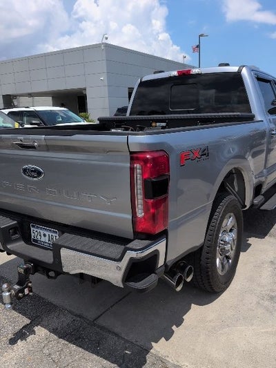 2023 Ford F-350SD Lariat