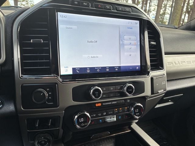 2022 Ford F-350SD Lariat DRW