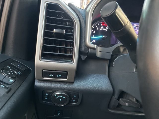 2022 Ford F-450SD Lariat DRW