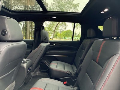 2025 Chevrolet Traverse RS