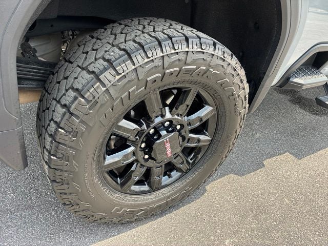 2025 GMC Sierra 2500HD AT4