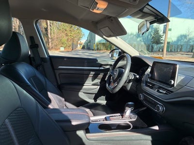 2023 Nissan Altima 2.5 SR