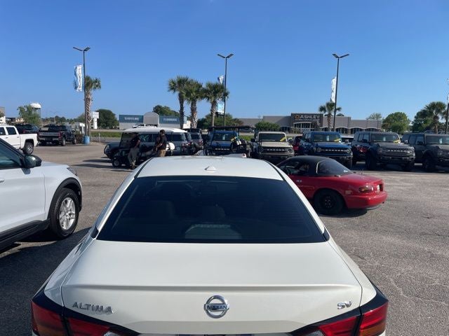 2021 Nissan Altima 2.5 SV