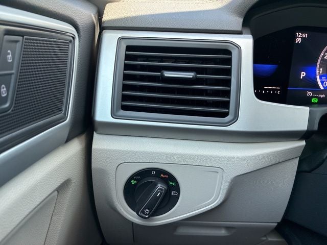 2023 Volkswagen Atlas 2.0T SE