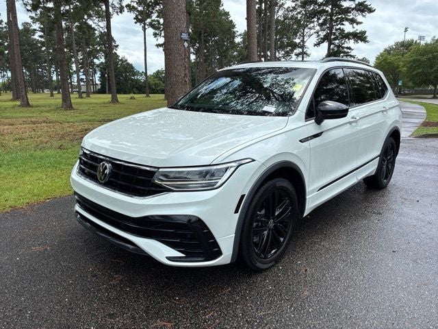 2022 Volkswagen Tiguan 2.0T SE R-Line Black