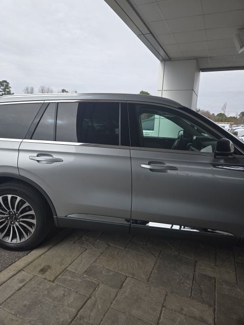 2023 Lincoln Aviator Standard