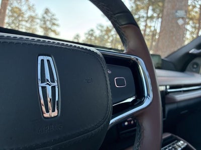 2025 Lincoln Navigator Reserve