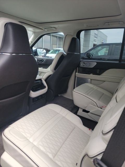 2023 Lincoln Navigator Black Label