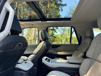 2025 Lincoln Navigator L Reserve
