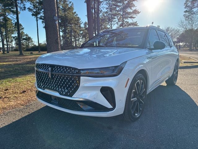 2024 Lincoln Nautilus Reserve