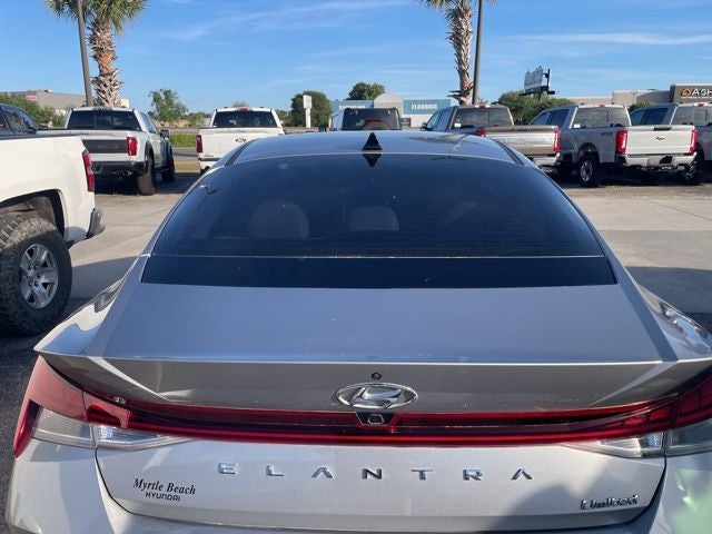 2022 Hyundai Elantra Limited