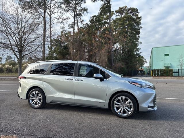2021 Toyota Sienna Platinum 7 Passenger