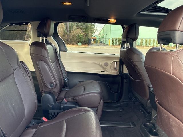 2021 Toyota Sienna Platinum 7 Passenger