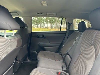 2024 Toyota Highlander LE