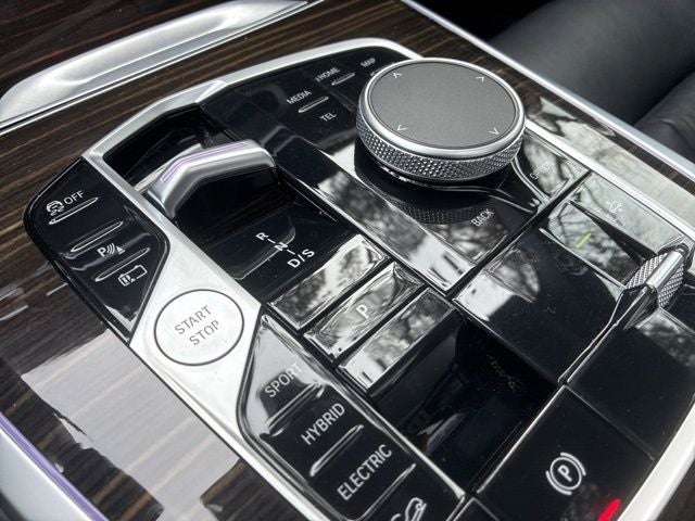 2025 BMW X5 xDrive50e