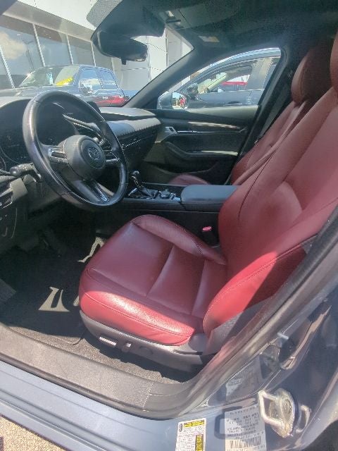 2022 Mazda Mazda3 Carbon Edition