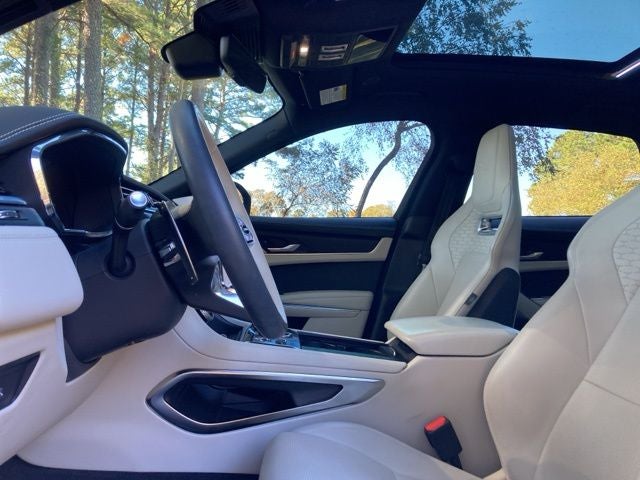 2024 Jaguar F-PACE P400 R-Dynamic S