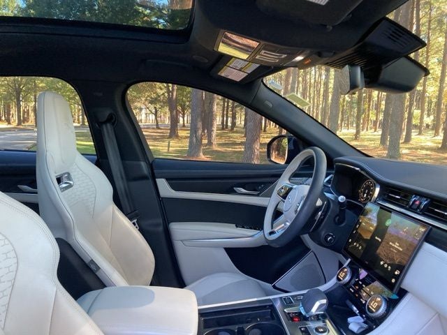 2024 Jaguar F-PACE P400 R-Dynamic S