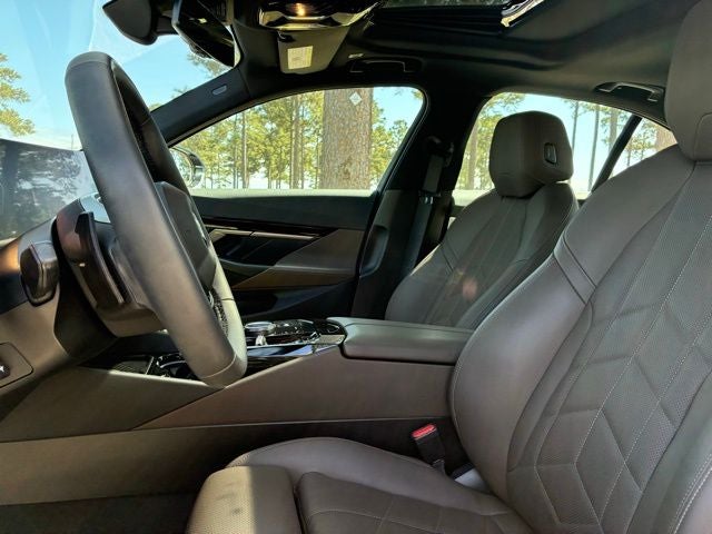 2024 BMW 5 Series 530i