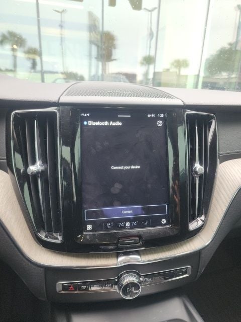 2022 Volvo XC60 B6 Inscription