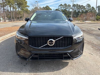 2023 Volvo XC60 B5 Plus Dark Theme